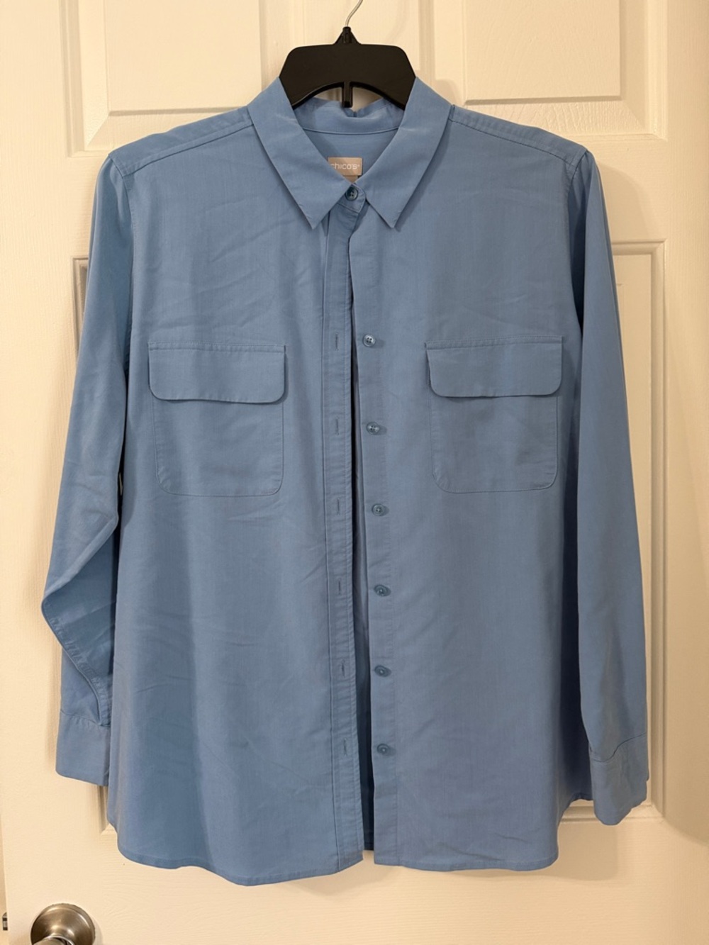 Chico's Light Blue Long Sleeve Button Up Shirt with Chest Pockets